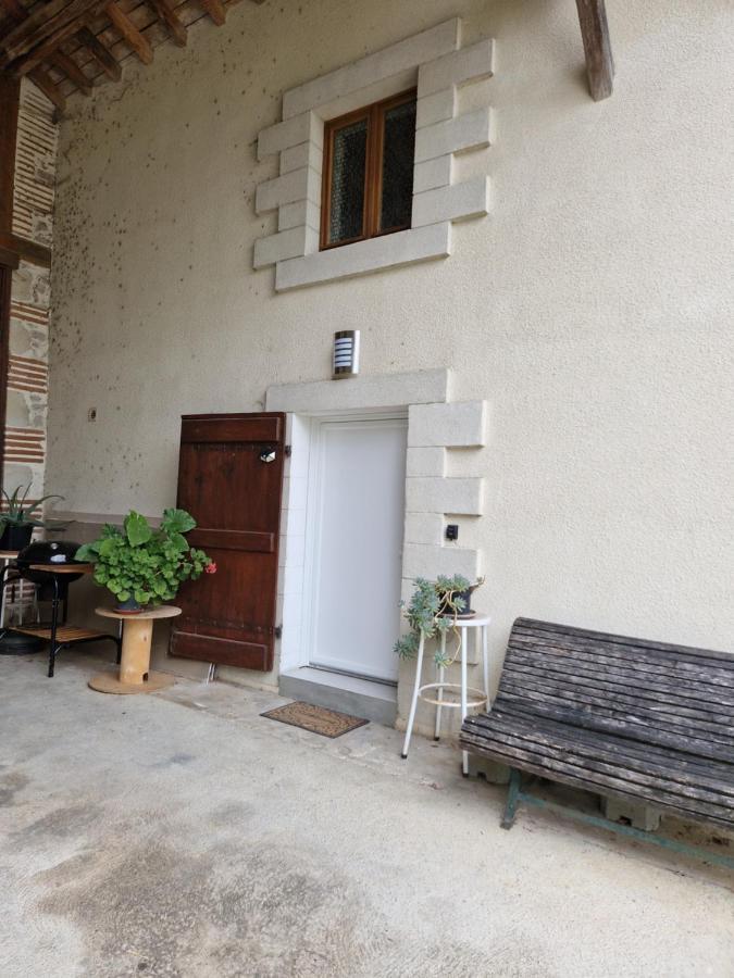 Loft Ravissant Avec Parking Gratuit Sur Place Ledat ภายนอก รูปภาพ
